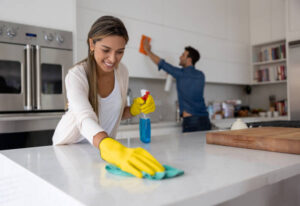 شركة تنظيف منازل بالرياض عاملات